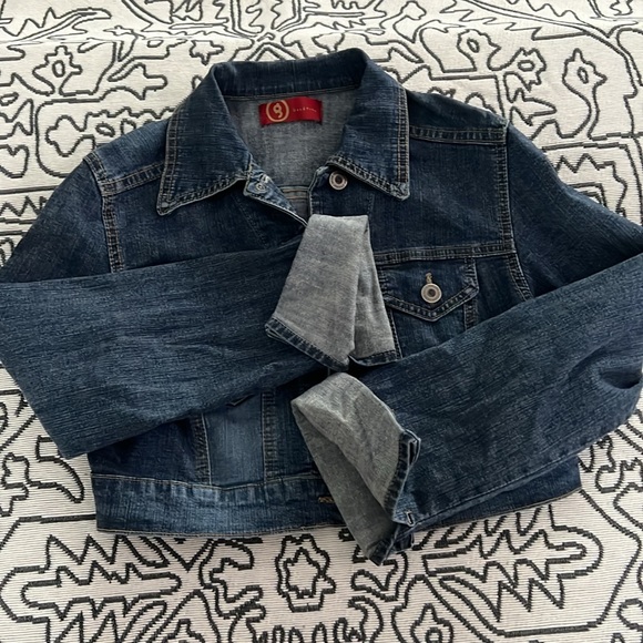 Crop Jean Jacket - Picture 5 of 5